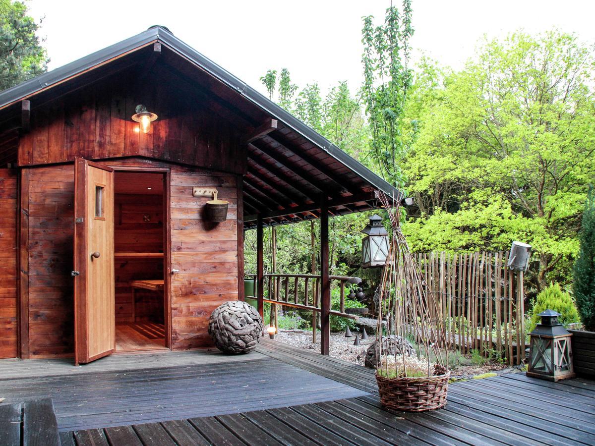 Cosy Chalet With Private Sauna In Bousseviller Exterior foto